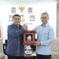 Wali Kota Makassar,  Munafri Arifuddin (kiri) bersama Wakil Ketua MPR RI, Eddy Soeparno (kanan), melakukan pertemuan di Kantor Balaikota,  Kamis, (28/8/2025).