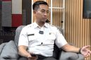 Kepala Dinas Lingkungan Hidup Kota Makassar,  Helmy Budiman. (Tangkapan layar dari chanel youtube Unhas TV).