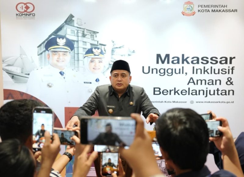 Wali Kota Makassar,  Munafri Arifuddin memberikan keterangan pers.