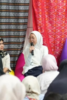 Melinda Aksa Luncurkan Buku ‘Jelajah Hijau’ Edukasi Anak Peduli Lingkungan
